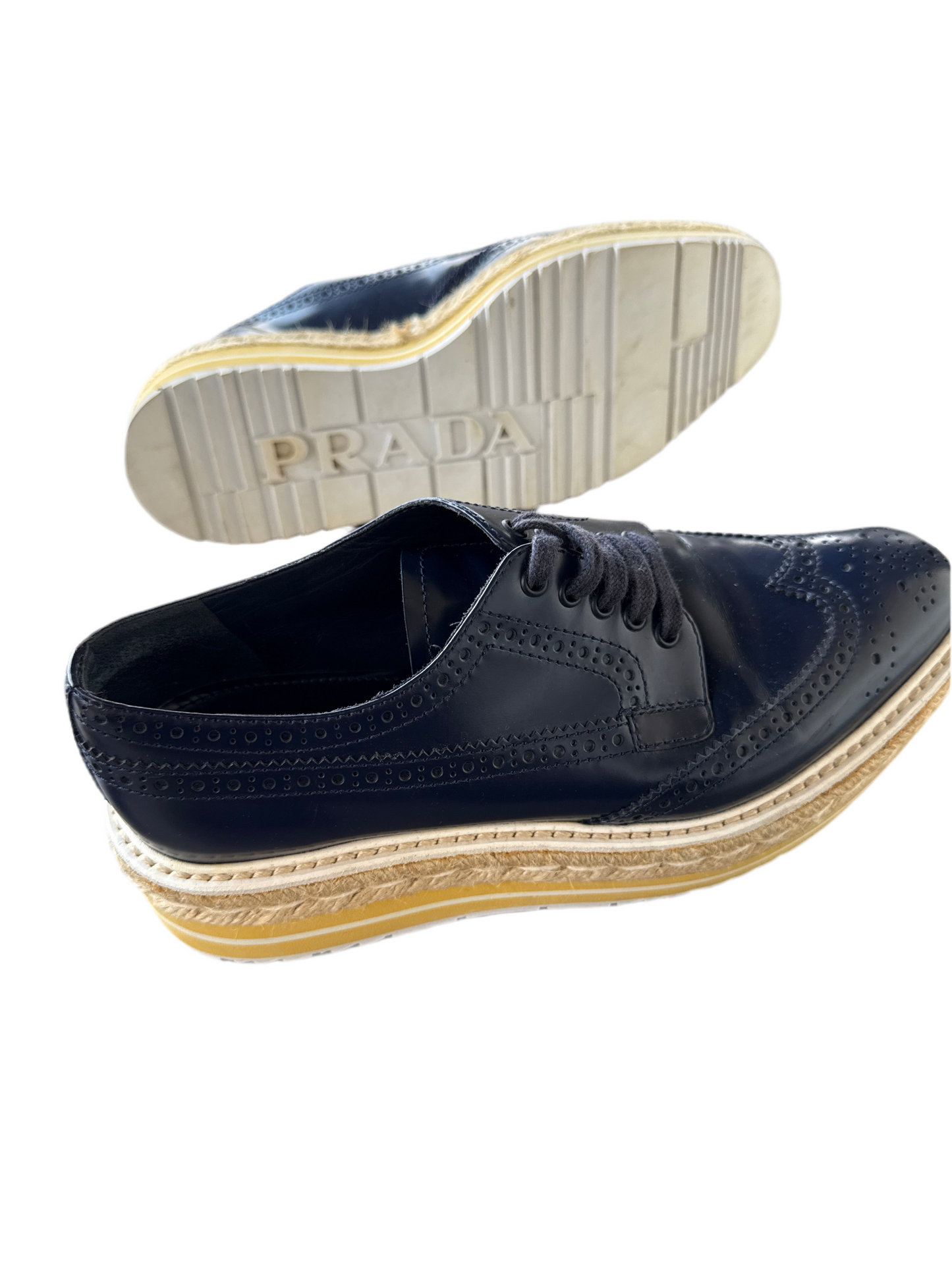Prada donkerblauwe veterschoen maat 37,5