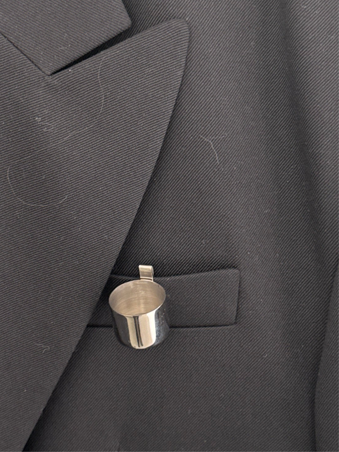 Vest-pocket ashtray