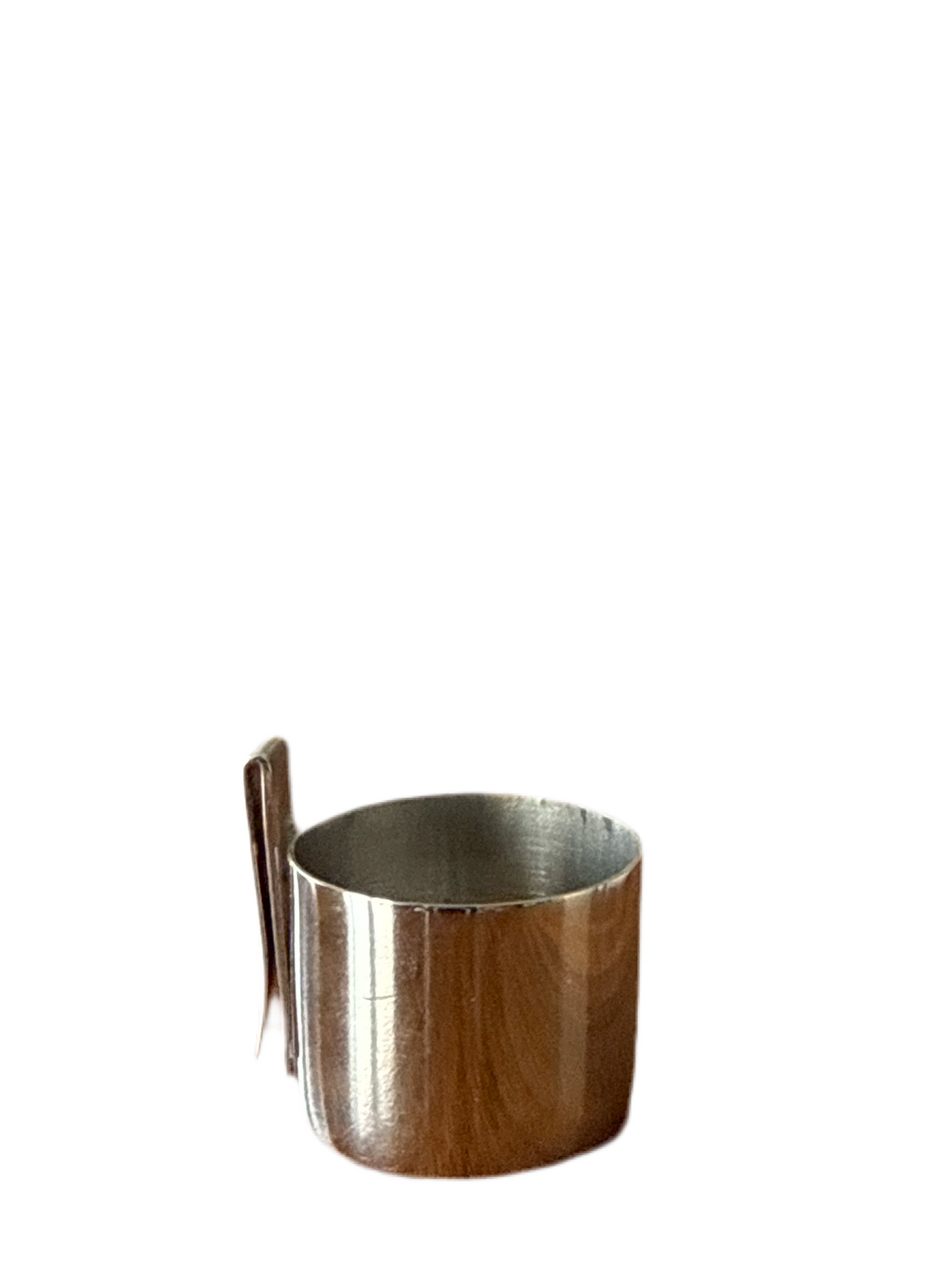Vest-pocket ashtray
